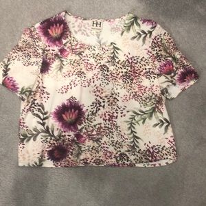 Short sleeve cropped blouse